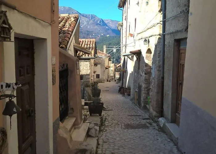 Blue Eyes Centre Free Parking *